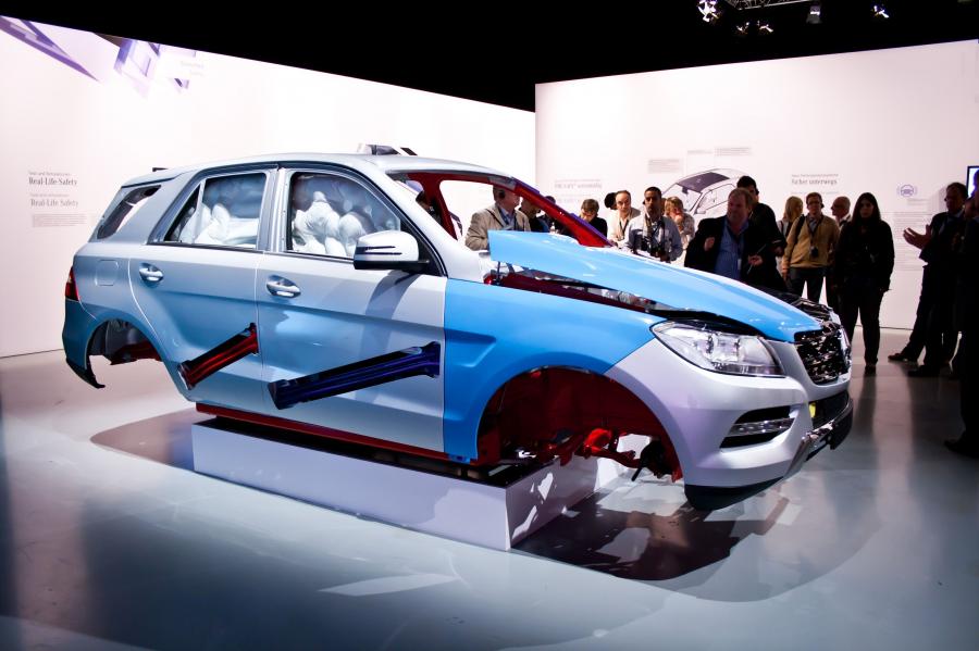  Mercedes-Benz ML-Class 2012 года  (фото 67 из 188)